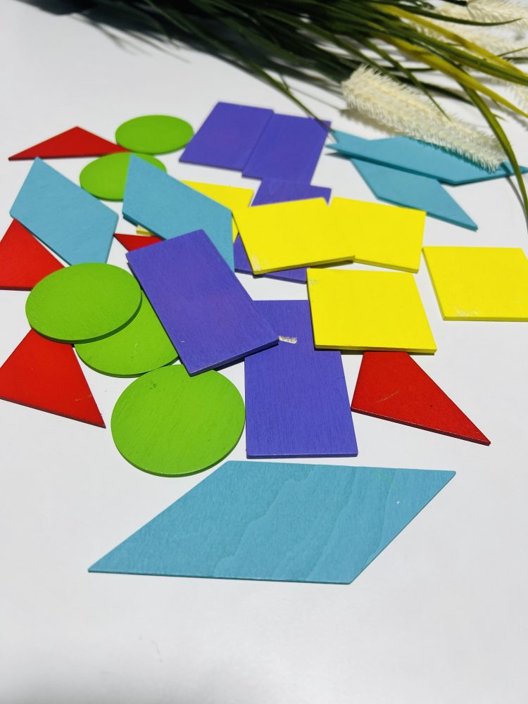 25pcs tangram shapes – Hi5Toys
