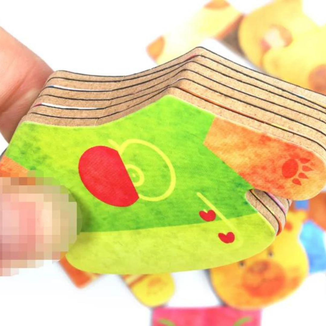 Magnetic dress up tin puzzle