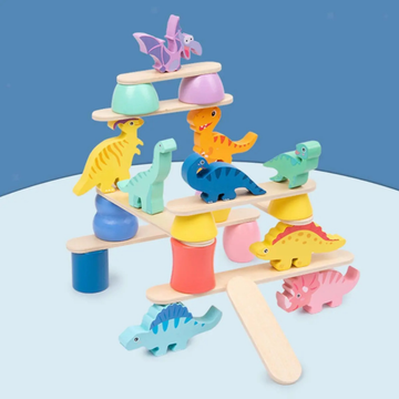 Balancing Dino with pattern cards