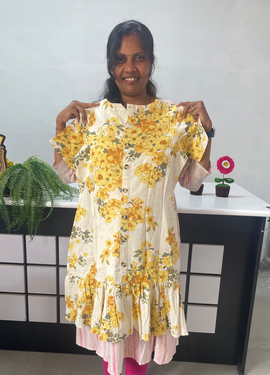 Cotton top with back button -Yellow floral