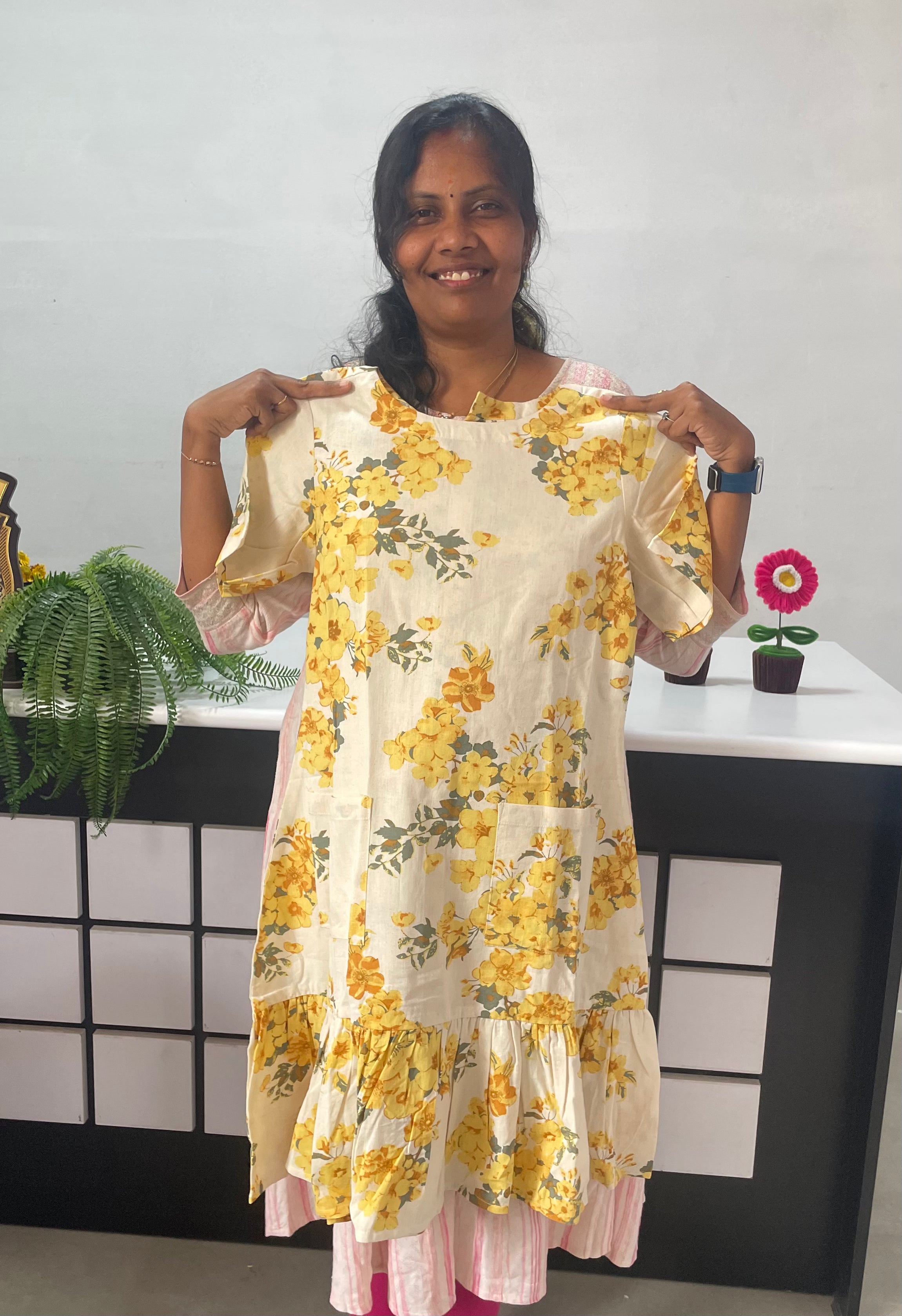 Cotton top with back button -Yellow floral