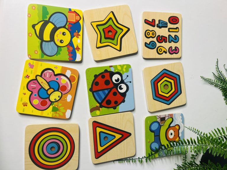 Set of 4 puzzle wooden