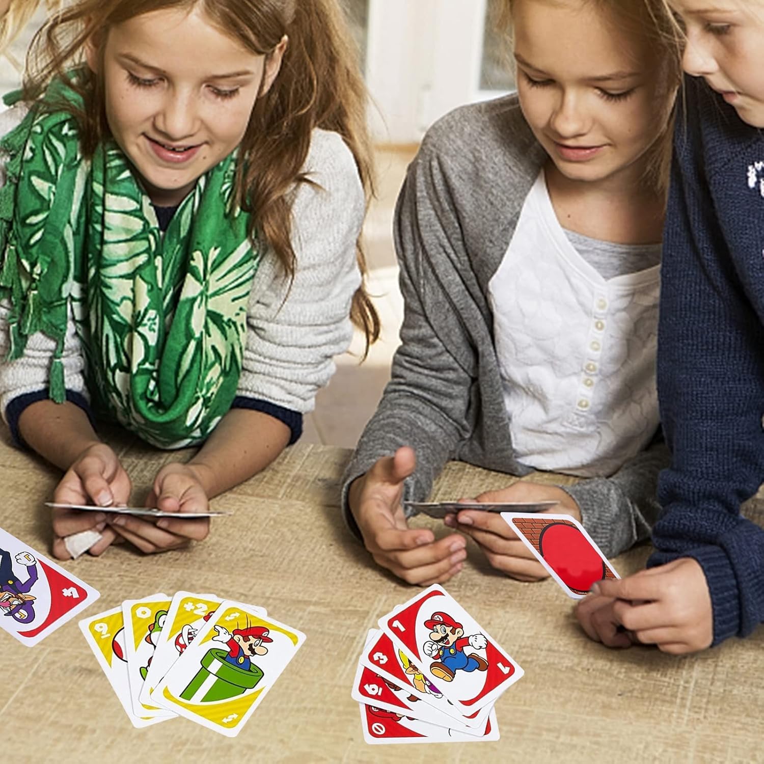 Uno Family Card Game (1pc)