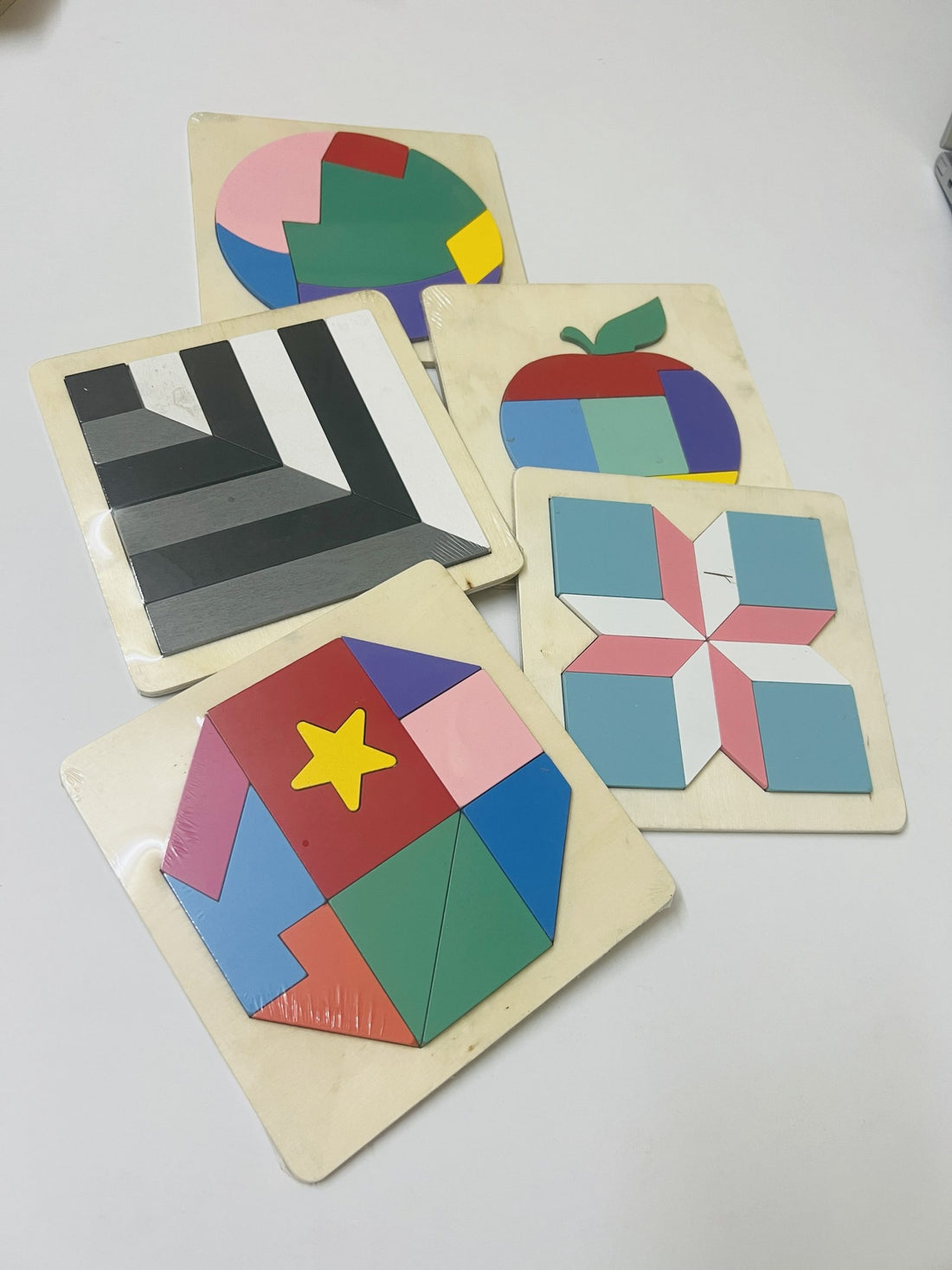 Puzzle Shape Tangram