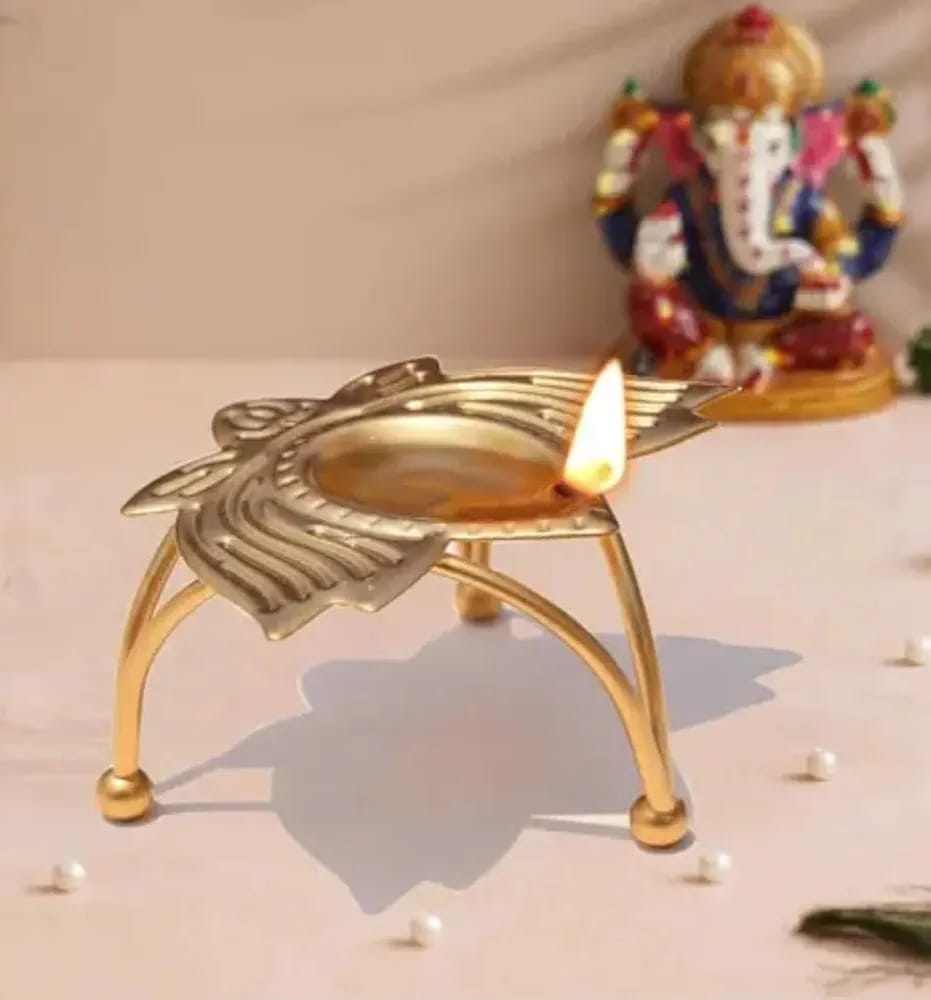Diya stand (1pc)