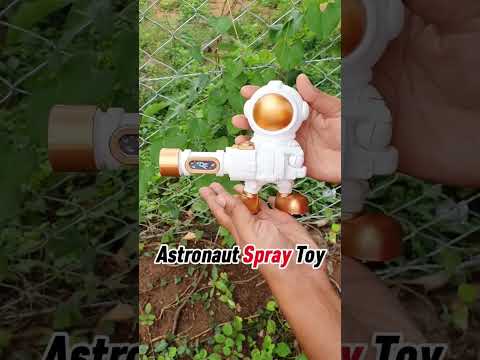 Astronaut Spray Toy
