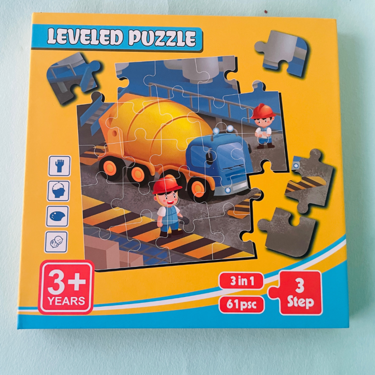 Magnetic puzzle book